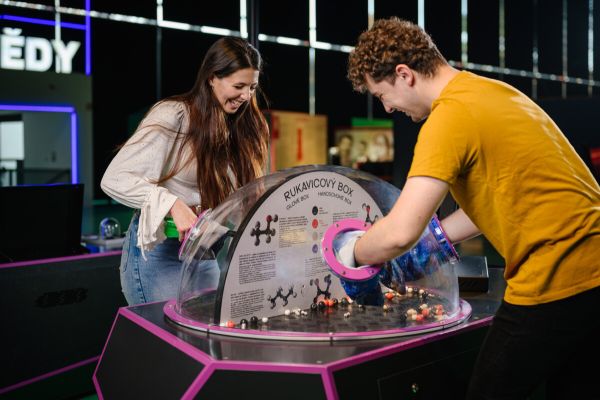 VIDA Expozice Rukavicový Box